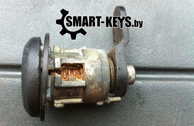 Ремонт замка двери Форд Фиеста 1993г